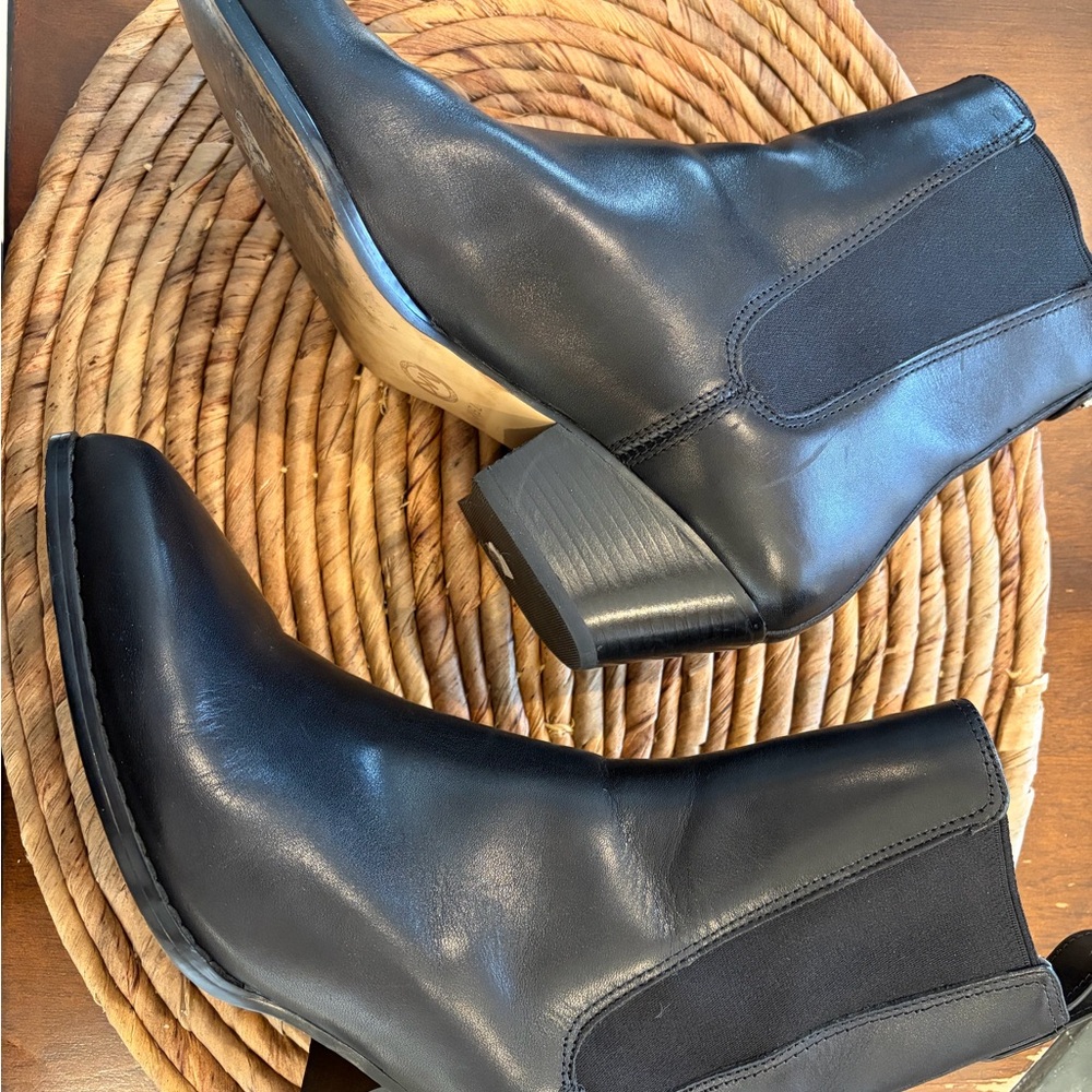 Michael Kors Classic Black Leather Ankle Booties